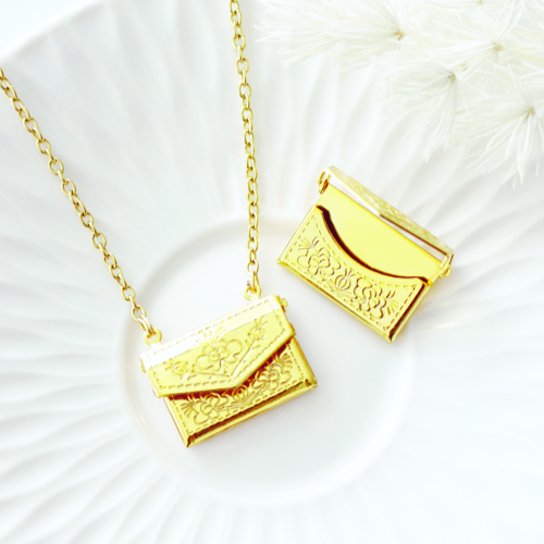 Daisy Envelope Locket Necklace | 24K Gold Plated